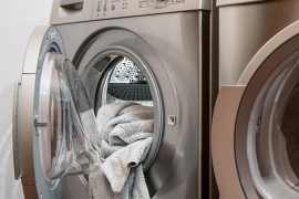 Jak vyčistit pračku? Funguje ocet nebo soda?
