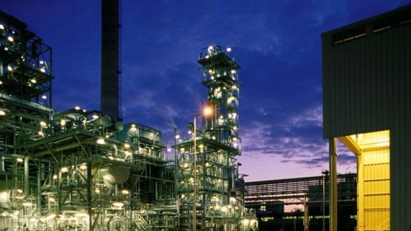 Unipetrol: gigant petrochemického a rafinérského průmyslu